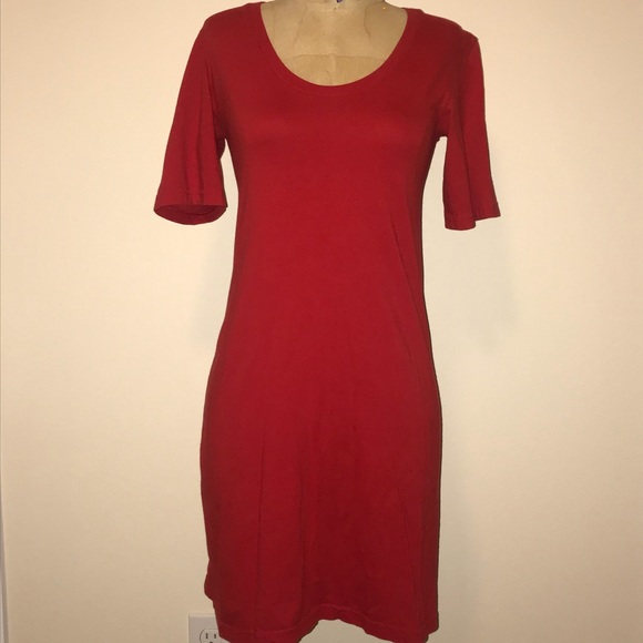 Clothing and shoes - Picture 2 of 7